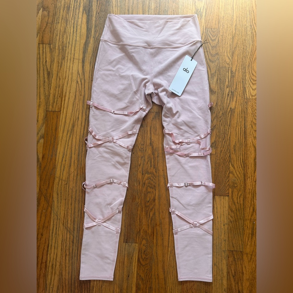 Alosoft High Waist Spotlight Leggings (Ballet Pink)